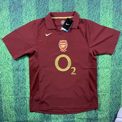 Thierry Henry Arsenal 2005/2006 Home Jersey - Retro Jersey - Mens Sizes - M
