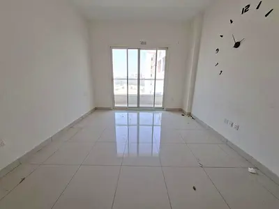 Lxury and Like Brand new apartment with balcony prim location sharja Muwaileh