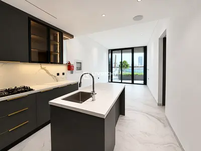 CONTEMPORARY HAVEN | SPACIOUS 3BR | PARK VIEW