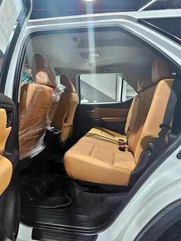 2026 Toyota FORTUNER — фото 8