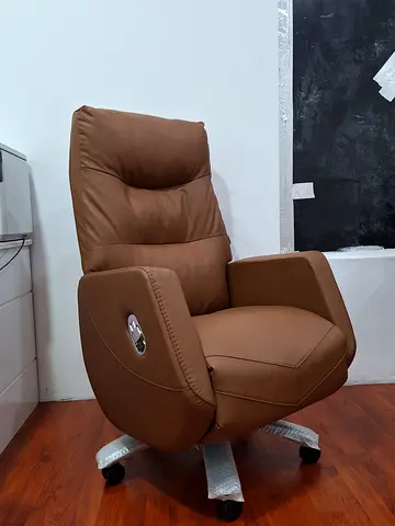 Comfortable Brown Faux Leather Reclining Office Chair