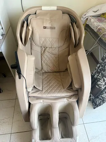 Beige Full-Body Reclining Massage Chair — Excellent Condition