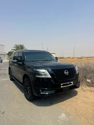 Nissan Patrol FULL BLACK LE Platinum GCC Specs - Well Maintained