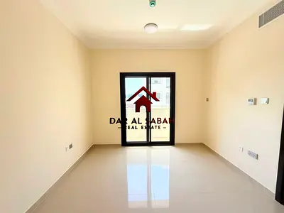 4 cheque payment/deposit cash/with balcony/very huge apartment/ready to move!