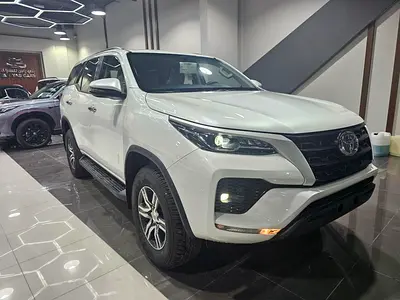 2026 Toyota FORTUNER — фото 2