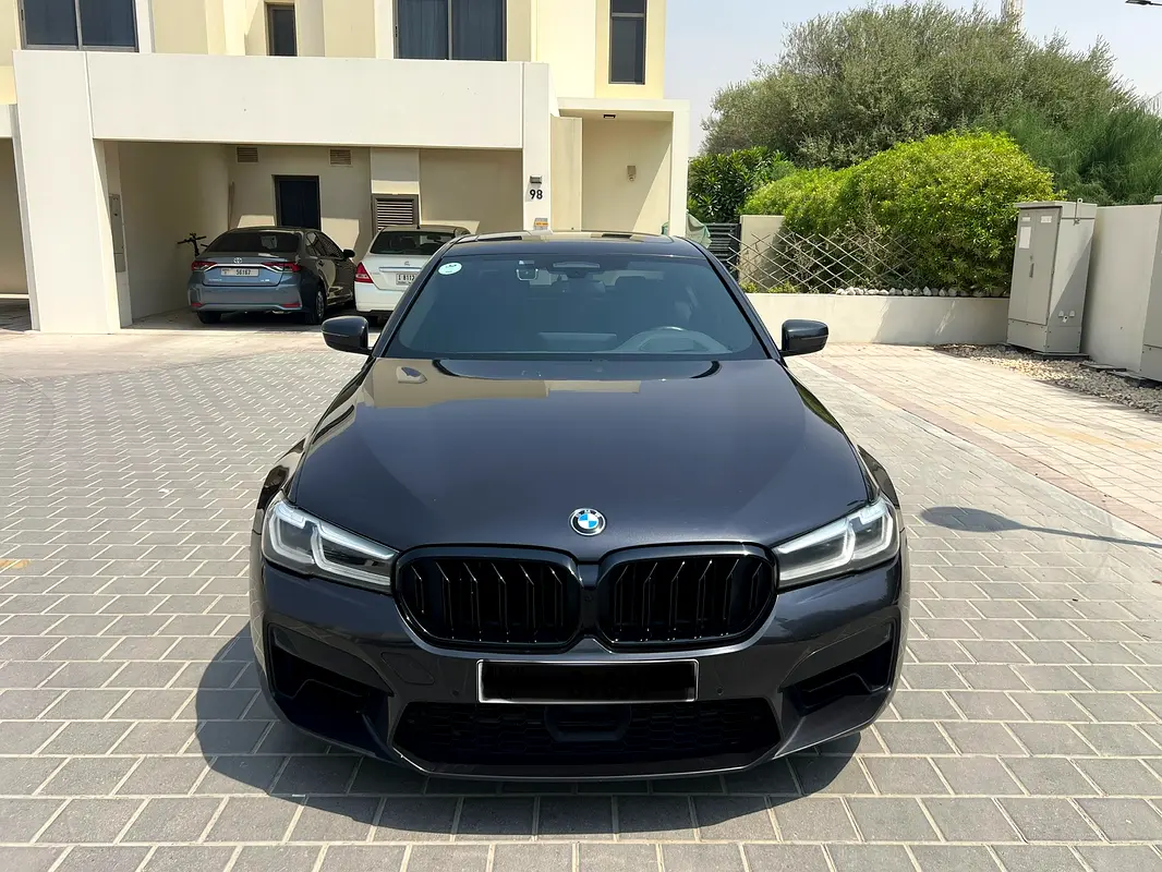 BMW 5-Series 2021 — photo 1 of 8