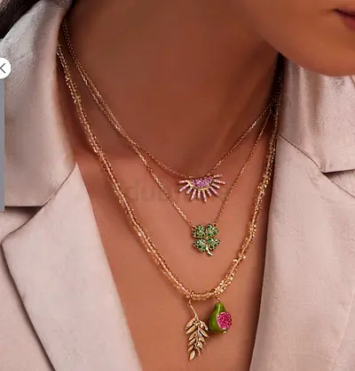 Clover 18 k Emerald Necklace