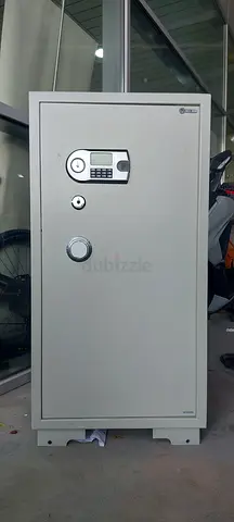 Large floor-standing electronic safe/cash cabinet in good condition