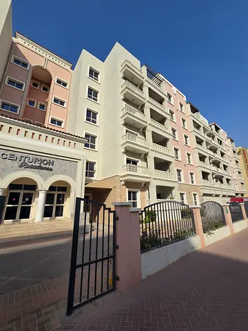 Spacious 2 Bed for SALE | DIP | Rented |
