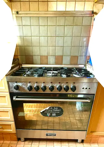 Bompani Gas Cooker with Oven  Grill - Clean  Perfect Condition