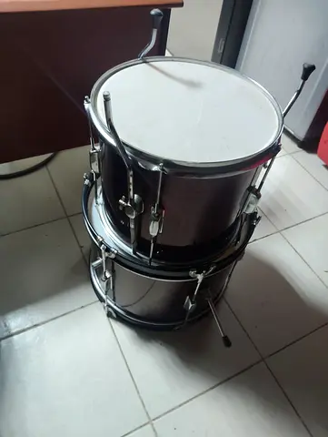 Set of 2 Used Floor Tom / Tom Drums - Black
