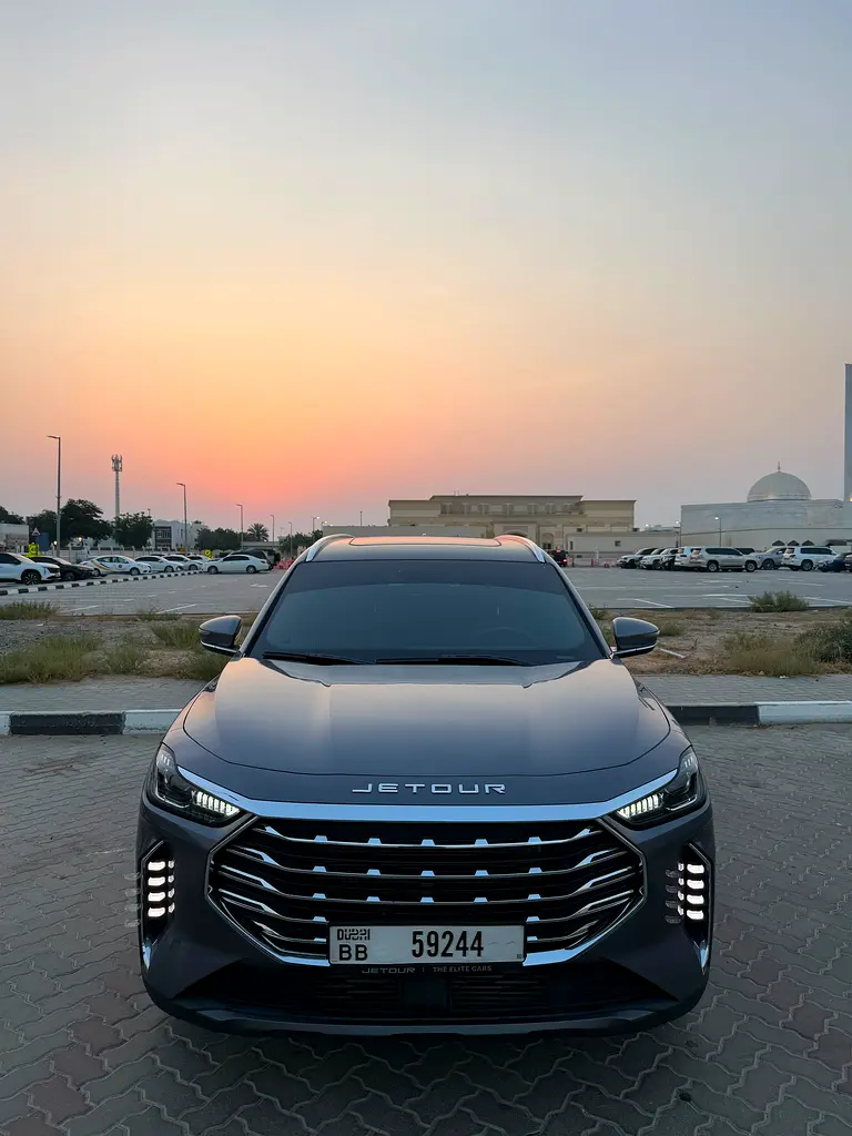 Jetour X70 Plus 2025 — photo 1 of 9