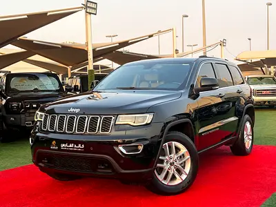 Jeep Grand Cherokee Laredo 2017 | GCC Specs | Well Maintained