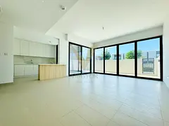 4BR+M CORNER VILLA | VACANT | NEGOTIABLE