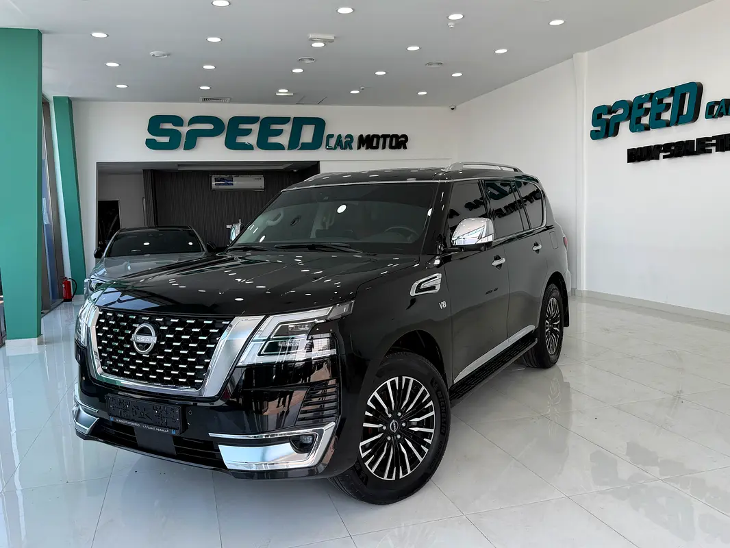 Nissan Patrol 2024 — photo 1 of 20