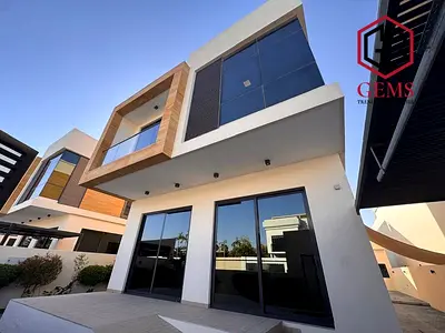 MODERN DESIGN | HUGE | SERVANT BLOCK | GARDEN