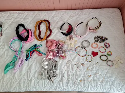 Accessory bundles for girls (new)