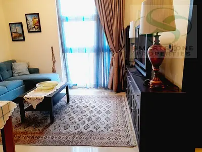 UP TO 12 CHEQUES | CHILLER FREE | WELL MAINTAINED | RIGHT INFRONT OF PUBLIC TRANSPORTATION