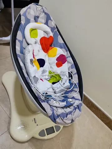 4moms mamaRoo Multi-Motion Baby Swing with Insert