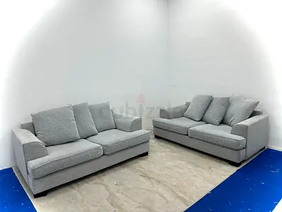 Like new condition the one sofa set