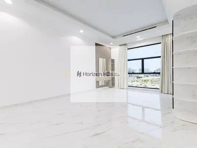Spacious 5BR Villa | Huge Space | Private Garden