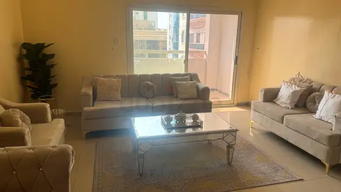 Light beige 3-piece sofa set with coffee table and rug- good condition
