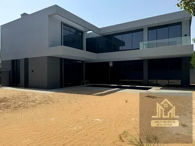 Ultra-Luxury 5BR Signature Villa with Pool With Best price