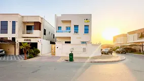 Corner villa for sale in Al Yasmeen, Ajman | Price: AED 1,650,000 Situated on a corner plot at an ex