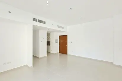 Pool View | Mid Floor | Vacant End of July