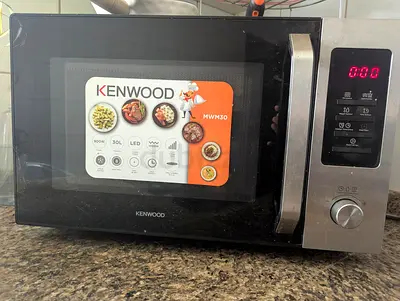 Microwave - Kenwood - 30l with Grill
