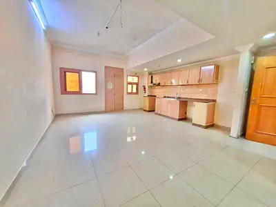 luxury big Family Studio in old muwaileh neat and clean family Rrea