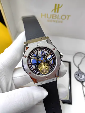 Hublot. Automatic  Mens