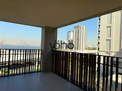 CREEK VIEW | SPACIOUS | PRIME COMMUNITY — 3