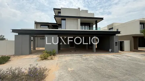 B2 | Brand New | 3 Floors With Elevator