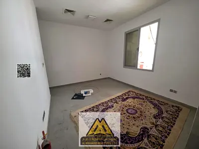 إليك الإعلان بالتفصيل:  🏡 **للإيجار السنوي – استديو في الروضة 1، عجمان**  فرصة مميزة للسكن في استديو بمساحة كبيرة داخل بناية جديدة، يتميز بتصميم عملي