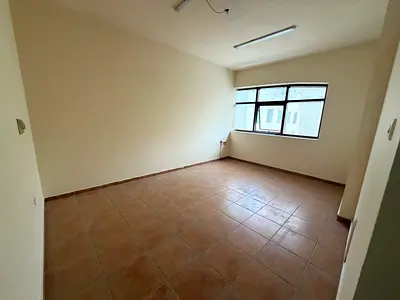 READY TO MOVE 1BHK WITH 1BHAT ROOM CENTRAL AC CENTRAL GAS