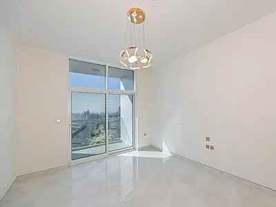 Modern Furnished Studio | Skyz by Danube