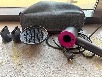 Dyson supersonic