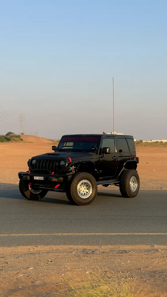Jeep Wrangler 2016 — photo 1 of 6