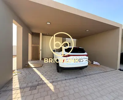 Corner unit | Bigger Plot | Lake View | Ready to move |