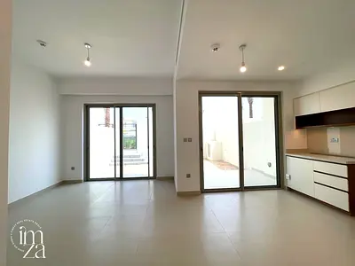 VACANT SOON | PRIVATE | SINGLE ROW