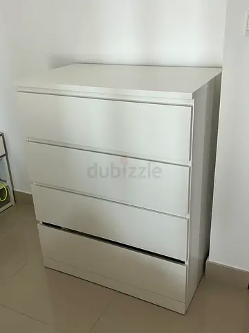 IKEA White 4-Drawer Chest / Dresser in very Good Condition