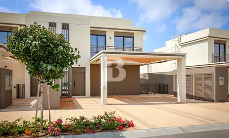 Ultra-Luxury Beachfront 4Br + Maid | Hot Deal