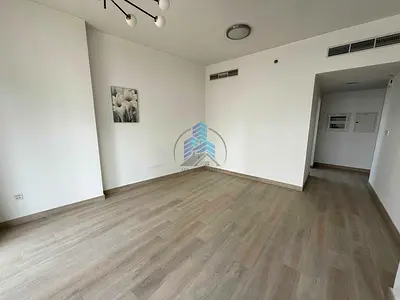 Spacious 2BR | Vacant | Closed Kitchen | 4 Cheques