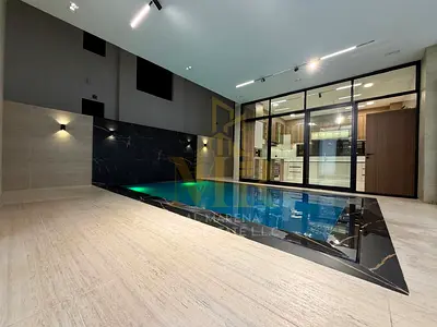 Luxury villa ready to move in with a private indoor pool. The price includes transfer fees, electricity, water, and air conditioning. Take advantage o