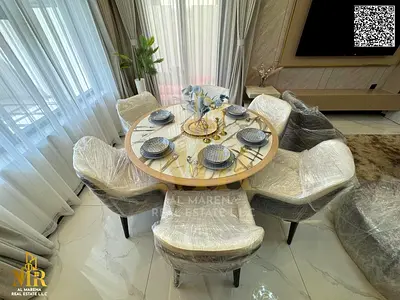 The villa includes registration and ownership fees, electricity, water, air conditioning, furniture and umbrellas.