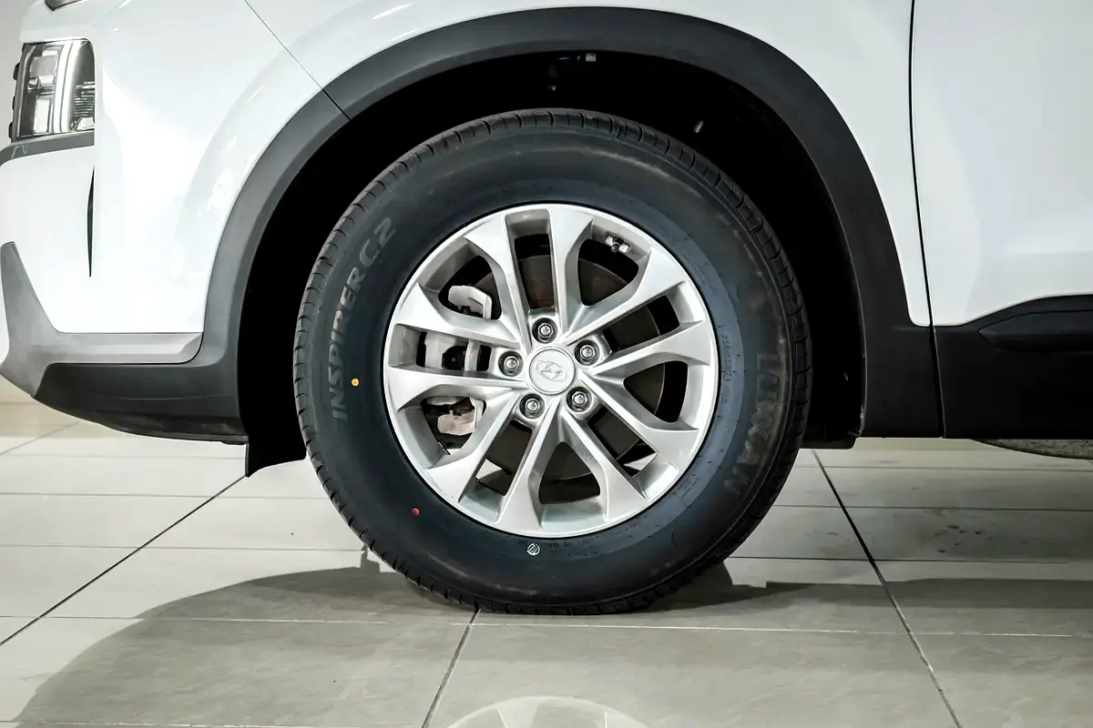 Hyundai Santa Fe 2023