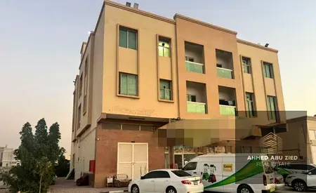 بناية تجاري سكني للبيع في الجرف الصناعية 2 عجمان، أرضي وطابقين، دخل سنوي 430 ألف درهم وقابل للزيادة، موقع استثماري مميز بالقرب من السوق الصيني