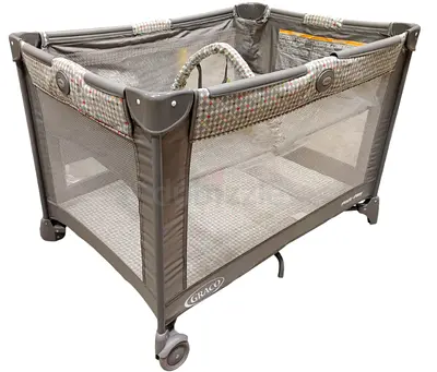 Graco Pack N Play Playard with Bassinet- Pasadena