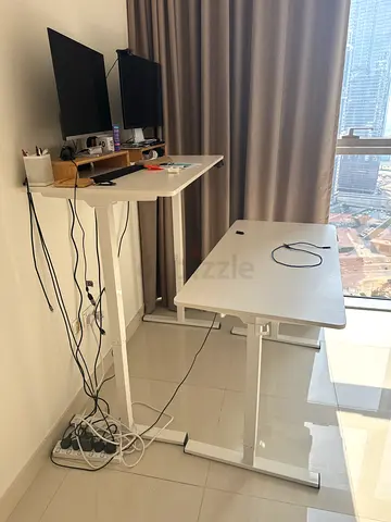 Height-adjustable white standing desk - good condition